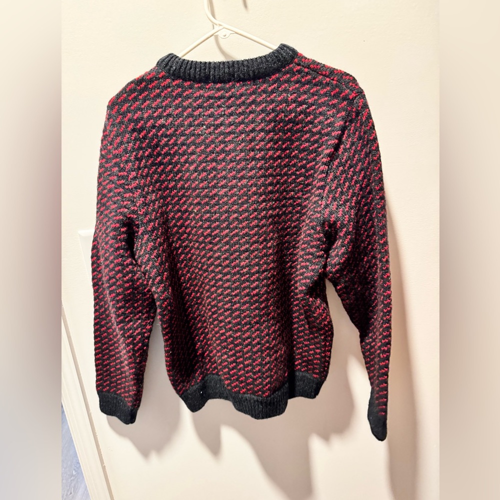 L.L. Bean Men’s Wool Sweater in Red and Black - Picture 3 of 3